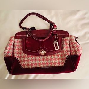 Coach Vintage # 7480 in Cranberry Wool Houndstooth- LIMITED EDITION-Near Mint